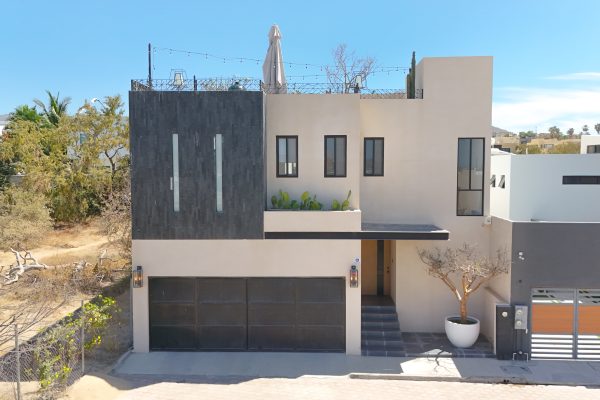 Casa en venta Avenida Crispin Ceseña
