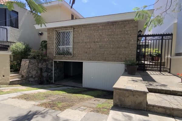 Casa en Venta en Bosques de La Victoria, Guadalajara Jal.